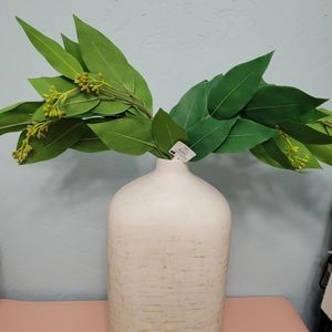 6 faux stem Eucalyptus leaf- Hearth and Hand w Magnolia